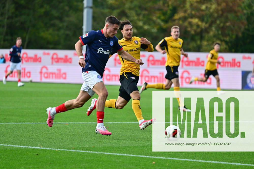 Soccer, Men s, 2nd Bundesliga, 2026–2027 Season, Holstein Kiel vs. SG Dynamo Dresden, Matchday 9, KSV, SGD, Holstein Stadium (Adrian Kapralik am Ball), Kiel, Holstein Stadium, Schleswig-Holstein, Germany