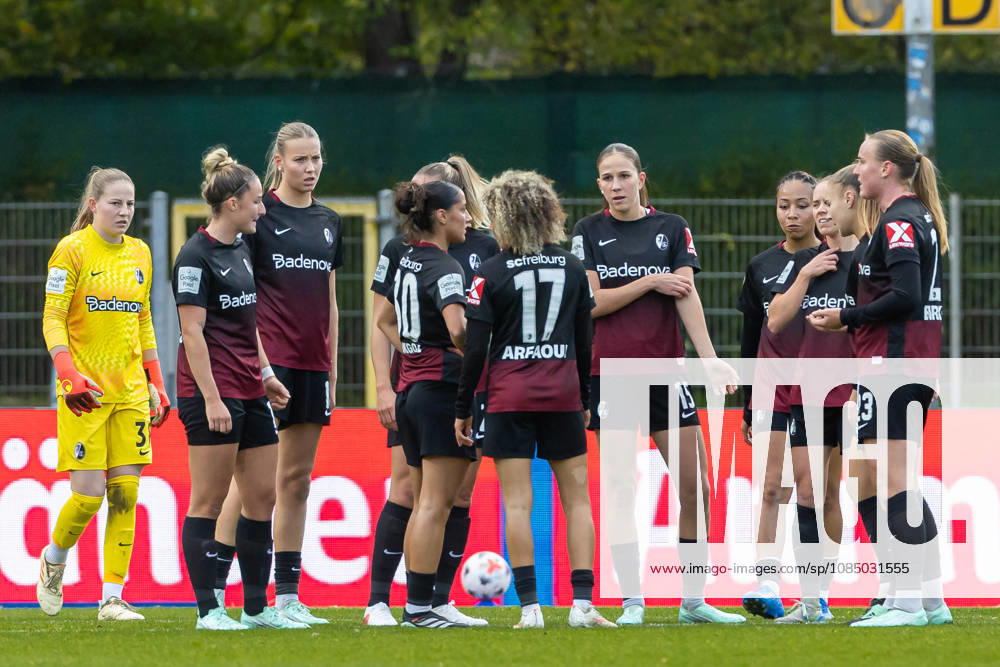 Bremen, Germany, October 25, 2026: Disappointed SC Freiburg players during the Google Pixel Women’s Bundesliga match between SV Werder Bremen and SC Freiburg at Weserstadion, Seat 11, on October 25, 2026, in Bremen. Photo by Mario Hommes, DeFodi Images. DFB, DFL REGULATIONS PROHIBIT ANY USE OF PHOTOGRAPHS AS IMAGE SEQUENCES AND OR QUASI-VIDEO Bremen, Germany, October 25, 2026: The SC Freiburg players look disappointed during the Google Pixel Women’s Bundesliga match between SV Werder Bremen and SC Freiburg at Weserstadion Platz 11 on October 25, 2026, in Bremen. Photo by Mario Hommes, DeFodi Images, DFB, DFL. REGREGULATIONS PROHIBIT ANY USE OF PHOTOGRAPHS AS IMAGE SEQUENCES AND OR QUASI-VIDEO Photo by Mario Hommes, DeFodi Images