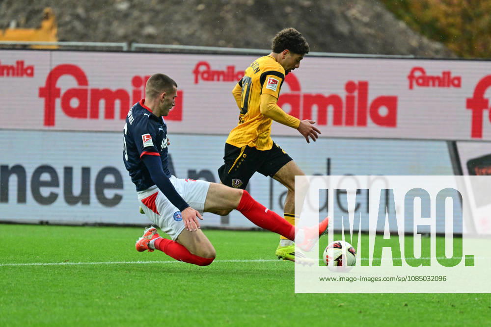 Soccer, Men s, 2nd Bundesliga, 2026–2027 Season, Holstein Kiel vs. SG Dynamo Dresden, Matchday 9, KSV, SGD, Holstein Stadium David Zec fouls Ben Justus Bobzien and a penalty kick is awarded to Kiel, Holstein Stadium, Holstein Stadium, Schleswig-Holstein, Germany