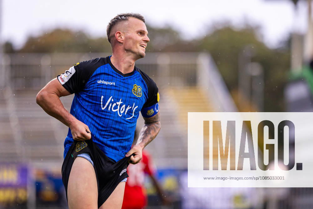 Florian Pick, 1 FC Saarbrücken, 20, reacts angrily GER, TSV Havelse vs. 1 FC Saarbrücken, Soccer, 3rd Division, Matchday 11, 2026–2027 season, October 25, 2026 DFL regulations prohibit any use of photographs as image sequences and or quasi-video GER, TSV Havelse vs. 1 FC Saarbrücken, Soccer, 3rd Division, Matchday 11, 2026–2027 season, October 25, 2026, Hanover