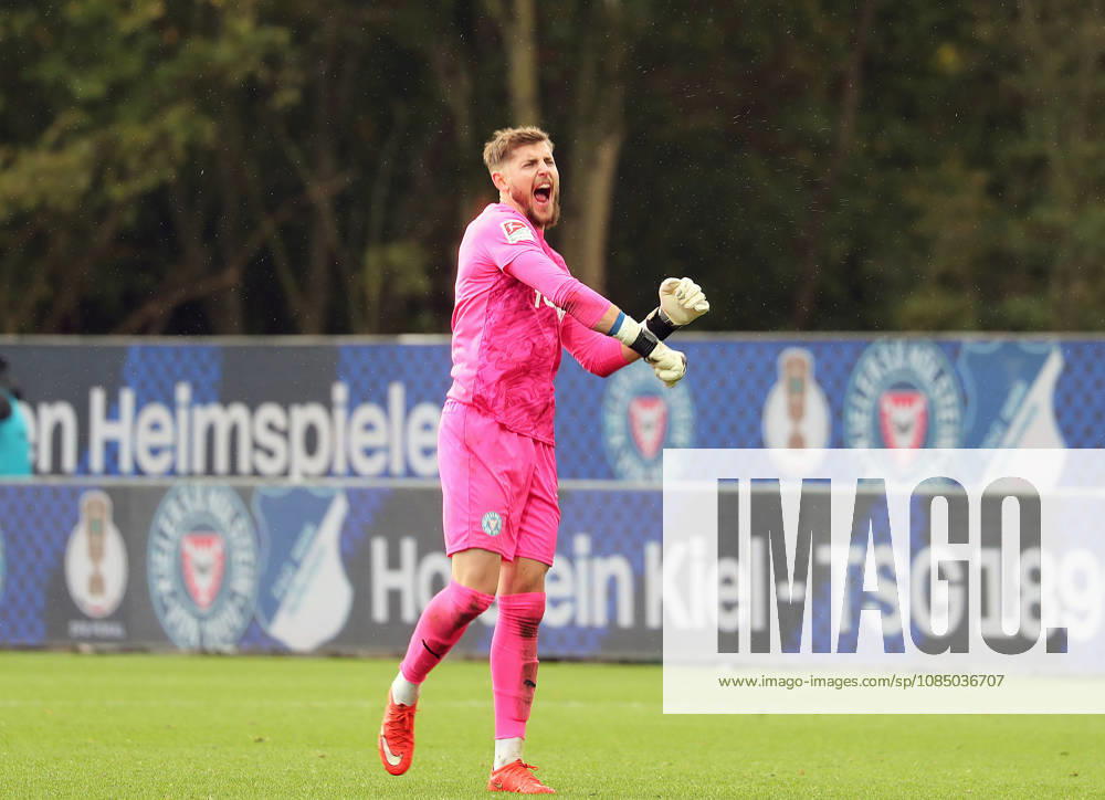 Goalkeeper Timon Weiner of Holstein Kiel celebrates the victory. Soccer, Men s, 2026–2027 Season, 2. Bundesliga, Holstein Stadium, Holstein Kiel vs. Dynamo Dresden, 3–0. DFL regulations prohibit any use of photographs as image sequences and or quasi-video.