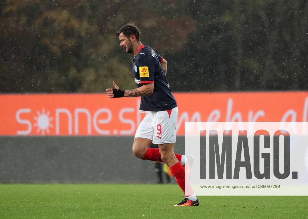Injury to Giorgi Kvilitaia, Holstein Kiel Soccer, Men s Team, 2026–2027 Season, 2. Bundesliga, Holstein Stadium, Holstein Kiel vs. Dynamo Dresden, 3–0. DFL regulations prohibit any use of photographs as image sequences and or quasi-video.