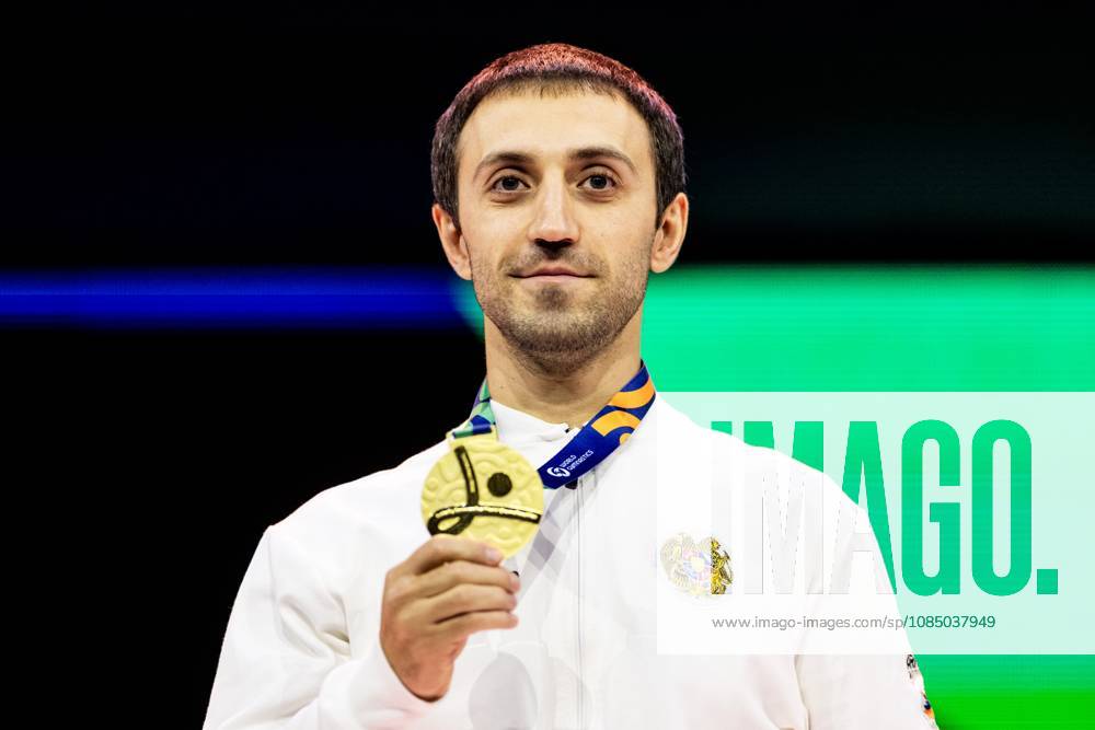 ROTTERDAM - Artur Davtyan (ARM) with the gold medal during the awards ceremony for the vault apparatus final at the World Gymnastics Championships in Rotterdam Ahoy. IRIS VAN DEN BROEK ANP ANPxSportx IVx 573612167 originalFilename: 573612167