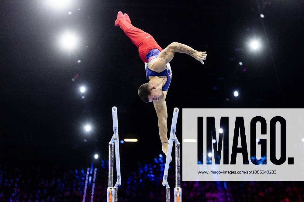 ROTTERDAM - Illia Kovtun (CRO) during the uneven bars apparatus final at the World Gymnastics Championships in Rotterdam Ahoy. IRIS VAN DEN BROEK ANP ANPxSportx IVx 573615785 originalFilename: 573615785