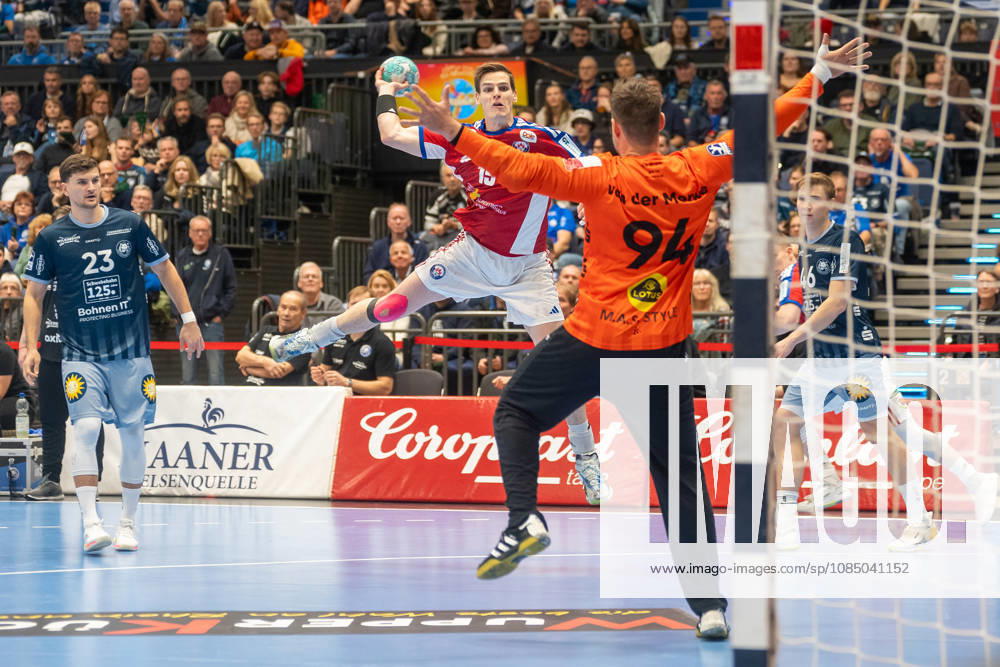 Head-to-head between Dominik Axmann (Handball Club Hamburg, 15) and Kristian van der Merwe (Bergischer HC, 94); Bergischer HC vs. Handball Club Hamburg, Handball, Opel HBL, Matchday 10, 2026–2027 Season, October 25, 2026 Bergischer HC vs. Handball Club Hamburg, Handball, Opel HBL, Matchday 10, 2026–2027 season, October 25, 2026 Düsseldorf