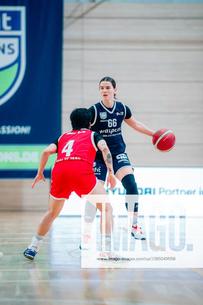 BB 1BL Halfit Lions vs. Herner TC: Dominika Fiszer of the Halfit Lions during the 2026–2027 season in the DBBL Toyota Women s Basketball Bundesliga, in a game between the Halfit Lions and Herner TC at the SWH Arena on October 25, 2026, in Halle (Saale), Saxony-Anhalt, Germany