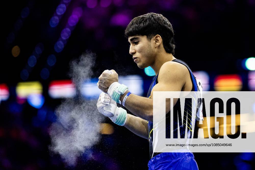 ROTTERDAM - Camilo Vera (COL) during the horizontal bar apparatus final at the World Gymnastics Championships in Rotterdam Ahoy. IRIS VAN DEN BROEK ANP ANPxSportx IVx 573627506 originalFilename: 573627506