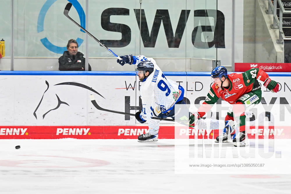 Penny DEL: Augsburger Panther vs. Straubing Tigers, October 25, 2026, AUGSBURG, GERMANY, OCTOBER 25: Hudson ELYNUIK of the Straubing Tigers (91) and Sebastian ZWICKL of the Augsburger Panther (83) face off during the Penny DEL game between the Augsburger Panther and the Straubing Tigers on Matchday 12 at Curt Frenzel Stadium
