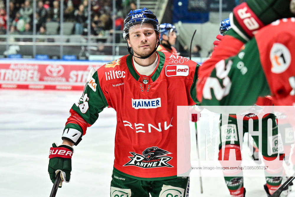 Penny DEL Augsburger Panther vs. Straubing Tigers, October 25, 2026, AUGSBURG, GERMANY October 25 The Panthers celebrate after Alexander BLANK scores the 1–0 goal for the Augsburger Panther 26 Goal Scorer Joy Happy during the Penny DEL match between the Augsburger Panther and the Straubing Tigers on Matchday 12 at the Curt Frenzel Stadium