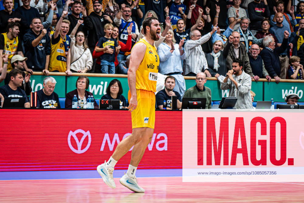 EasyCredit BBL Phoenix Hagen vs. Basketball Löwen Braunschweig, Hagen, October 25, 2026, Ischelandhalle, Hagen: Tim Uhlemann, 21, PF for Phoenix Hagen, celebrates his three-pointer. easyCredit BBL Phoenix Hagen vs. Basketball Löwen Braunschweig, Hagen, October 25, 2026, Ischelandhalle, Hagen