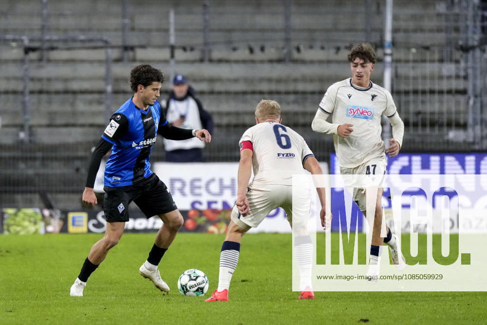 From left: Lovis Bierschenk, SV Waldhof, 7; Valentin Lässig, TSG II, 6, captain; Maximilian Theuer TSG II, 47, tackle, game scene, duel, tackle, tackling, dynamic, action, 10 25 2026, Mannheim, Germany, soccer, 3rd Division, SV Waldhof Mannheim vs. TSG 1899 Hoffenheim II, DFB and DFL regulations prohibit any use of photographs as image sequences and or quasi-video