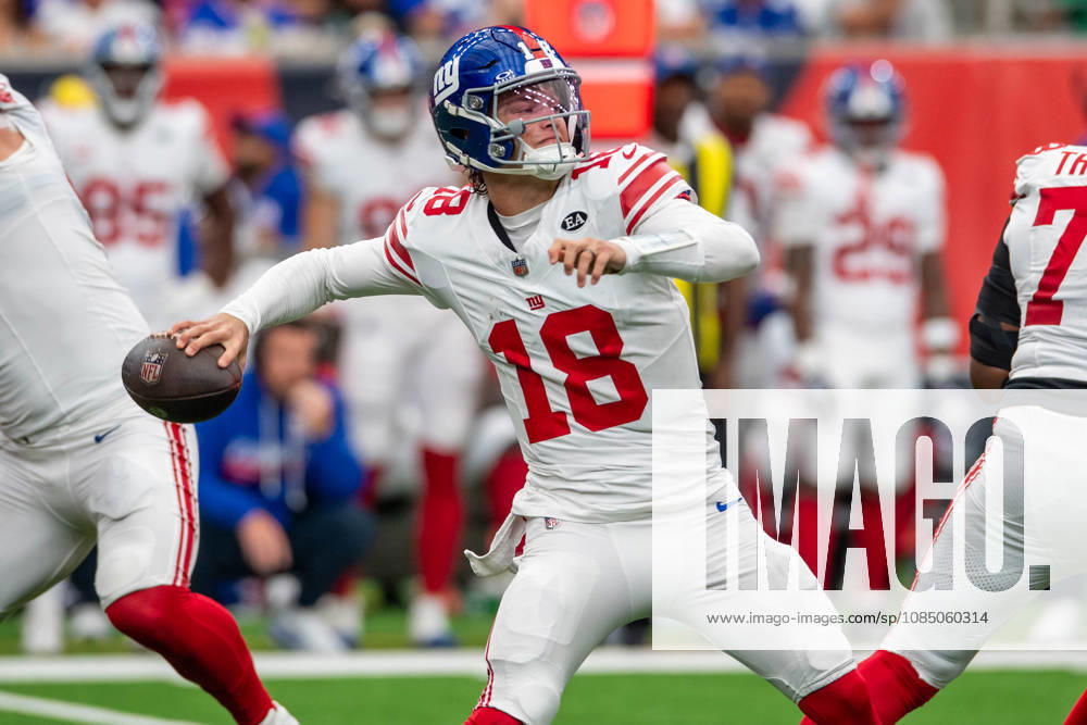 New York Giants quarterback J.J. McCarthy (18) throws a pass during a game between the New York Giants and the Houston Texans in Houston, TX. .. CSM - ZUMAc04_ 20261025_zma_c04_056