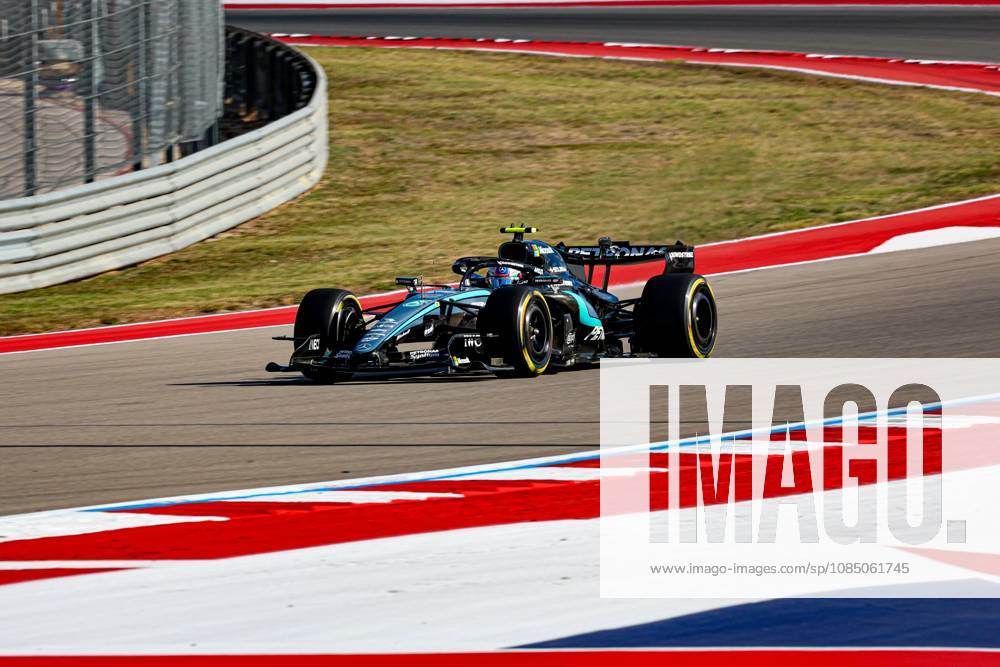 Andrea Kimi Antonelli from Italy, driving the (12) Mercedes-AMG PETRONAS F1 Team W17 Mercedes during United States Grand Prix - Austin - Saturday - Qualifying at Circuit of the Americas (COTA) in Austin. Italy - ZUMAm313 20261025_zsp_m313_155