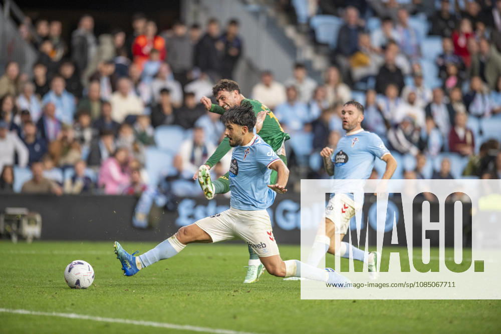 R C Celta vs. Real Betis in LA Liga EA Sports,Matchday 10: Yoel Lago of Real Club Celta during Matchday 10 of La Liga EA Sports: R.C. Celta vs. Real Betis on October 25, 2026, at Abanca Balaidos Stadium in Vigo, Pontevedra, Spain
