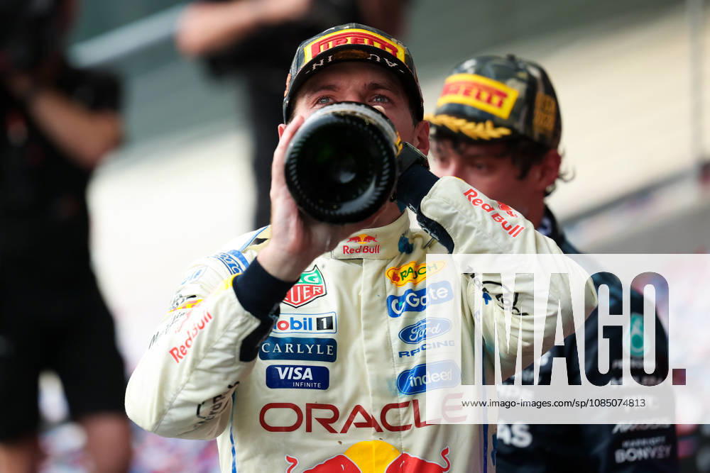 F1 - UNITED STATES GRAND PRIX 2026 VERSTAPPEN Max (nld), Red Bull Racing Ford RB22, portrait podium during the 2026 Formula 1 United States Grand Prix, 18th round of the 2026 Formula One World Championship, WM, Weltmeisterschaft from October 23 to 25, 2026 on the Circuit of the America, in Austin, Texas, United States of America - AustinUnited States