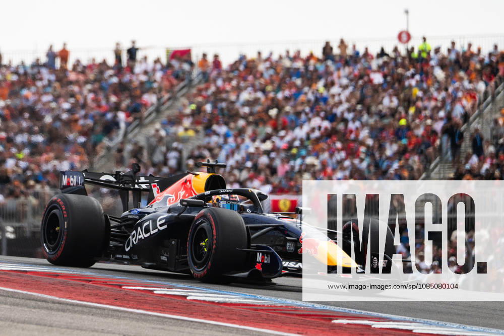 United States Grand Prix Race - Austin Red Bull Racing driver Max Verstappen (3) races during the United States Formula One Grand Prix at the Circuit of the Americas in Austin, Texas, on October 25, 2026. Photo by Alexis Jumeau ABACAPRESS.COM Austin Texas