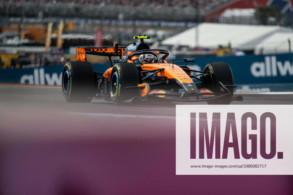 F1 - UNITED STATES GRAND PRIX 2026 01 NORRIS Lando (gbr), McLaren F1 Team MCL40, action during the 2026 Formula 1 United States Grand Prix, 18th round of the 2026 Formula One World Championship, WM, Weltmeisterschaft from October 23 to 25, 2026 on the Circuit of the America, in Austin, Texas, United States of America - AustinUnited States