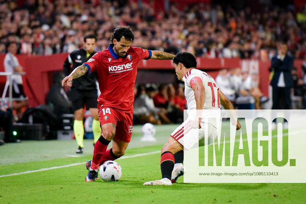 ESP LaLiga EA Sports Sevilla FC vs. Osasuna Ruben Garcia of Osasuna during the LaLiga EA Sports match between Sevilla FC and Osasuna, played at the Ramón Sánchez Pizjuán Stadium in Seville on October 26, 2026, in Spain. Spanish Soccer