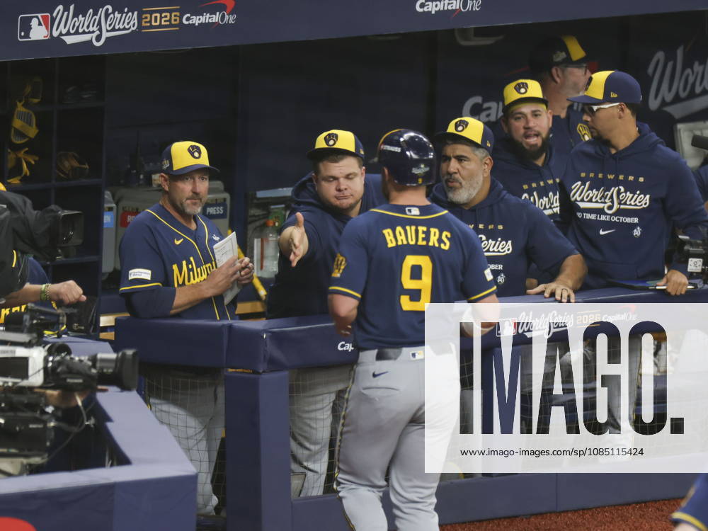 MLB, Baseball Herren, USA World Series Game 3 - Tampa Bay Rays v Milwaukee Brewers Milwaukee Brewers first baseman Jake Bauers enters the dugout after scoring a run during the Major League Baseball (MLB) World Series Game 3 between the Milwaukee Brewers and Tampa Bay Rays at Tropicana Field in St. Petersburg, Florida, USA, 26 October 2026. ST. PETERSBURG FLORIDA UNITED STATES