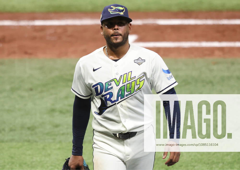 Tampa Bay Rays starting pitcher Freddy Peralta (51) is taken out of the game against the Milwaukee Brewers in the fifth inning during game three of the 2026 MLB, Baseball Herren, USA World Series at Tropicana Field in St Petersburg, Florida, on Monday, October 26, 2026. TPB20261026736 AARONxJOSEFCZYK