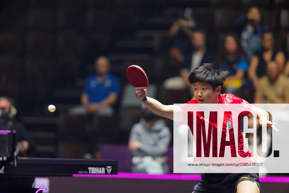 Sun Yingsha en action au WTT Champions Montpellier Benjamin ELKAIM MAXPPP - Montpellier 27 10 2026 Tennis de table - WTT Champions Montpellier 2026, 32eme de finale du simple dames, le 27 octobre 2026 a la Sud de France Arena de Montpellier. Sun Yingsha, joueuse chinoise classee 2e mondiale, en action avec sa raquette tendue vers la balle et son bras libre etendu sur le cote, lors de sa rencontre contre -camillelutz, joueuse francaise classee 112e mondiale. Sun Yingsha s impose 3-0. WTT Champions Montpellier, France, on oct 27th 2026 Montpellier FRANCE