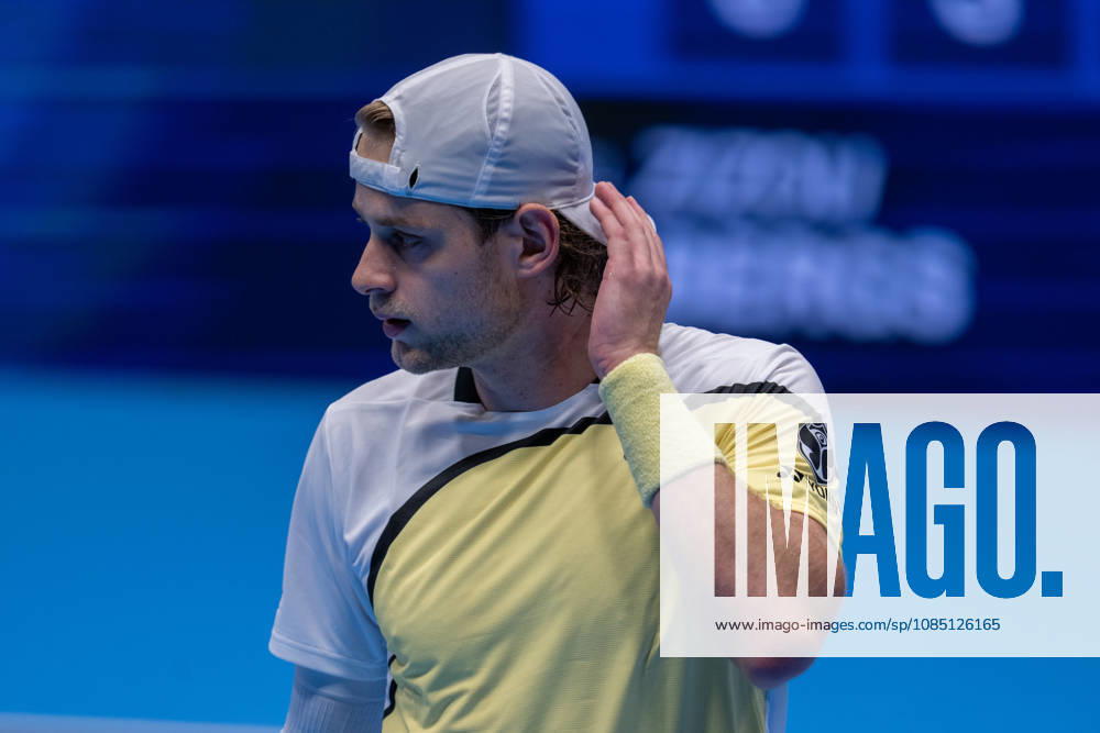 BASEL, SWITZERLAND, OCTOBER 27 Zizou Bergs of Belgium gestures during Day 4 of the Swiss Indoors Basel at St. Jakobshalle on October 27, 2026, in Basel, Switzerland