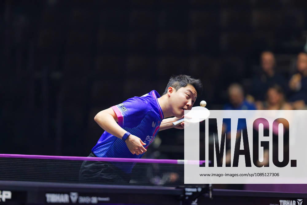 Lim Jonghoon en action Benjamin ELKAIM MAXPPP - Montpellier 27 10 2026 Tennis de table - WTT Champions Montpellier 2026, 16eme de finale du simple messieurs, le 27 octobre 2026 a la Sud de France Arena de Montpellier. Lim Jonghoon, joueur sud-coreen classe 36e mondial, se penche au-dessus de la table pour jouer une balle. Il s incline face a -linshidong, joueur chinois classe 9e mondial, vainqueur 3-0. WTT Champions Montpellier, France, on oct 27th 2026 Montpellier FRANCE