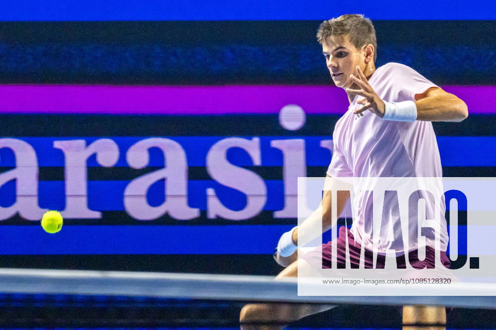 BASEL, SWITZERLAND, OCTOBER 27 Rafael Jodar of Spain hits a forehand against Alejandro Tabilo of Chile during Day 4 of the Swiss Indoors Basel at St. Jakobshalle on October 27, 2026, in Basel, Switzerland