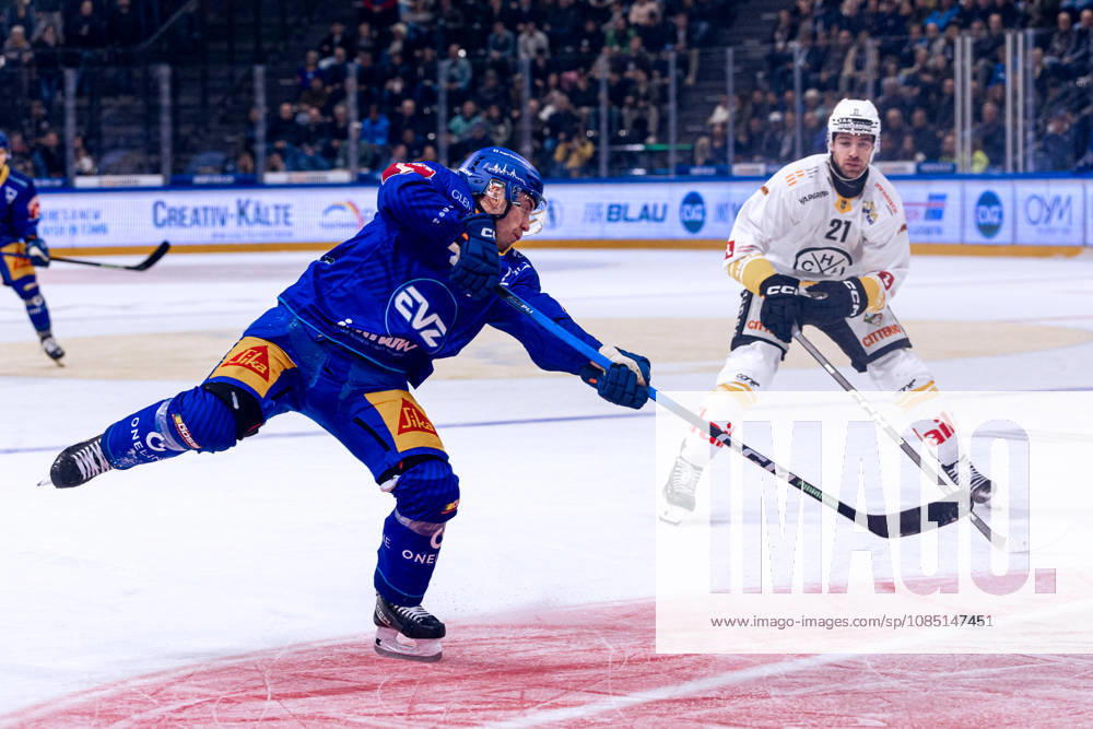 Andreas Wingerli, 40, EV Zug, 27, 10, 2026, National League, Regular Season, Ice Hockey, OYM Hall, Zug EV Zug vs. HC Lugano, Photo by