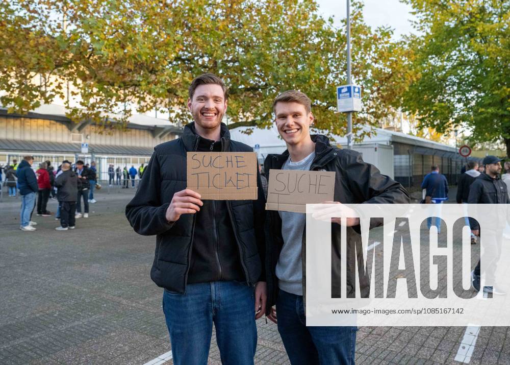 Soccer, Men s, 2026–2027 Season, DFB Cup Second Round, SSV Jeddeloh II vs. Hertha BSC; people were looking for tickets outside the stadium, October 28, 2026,