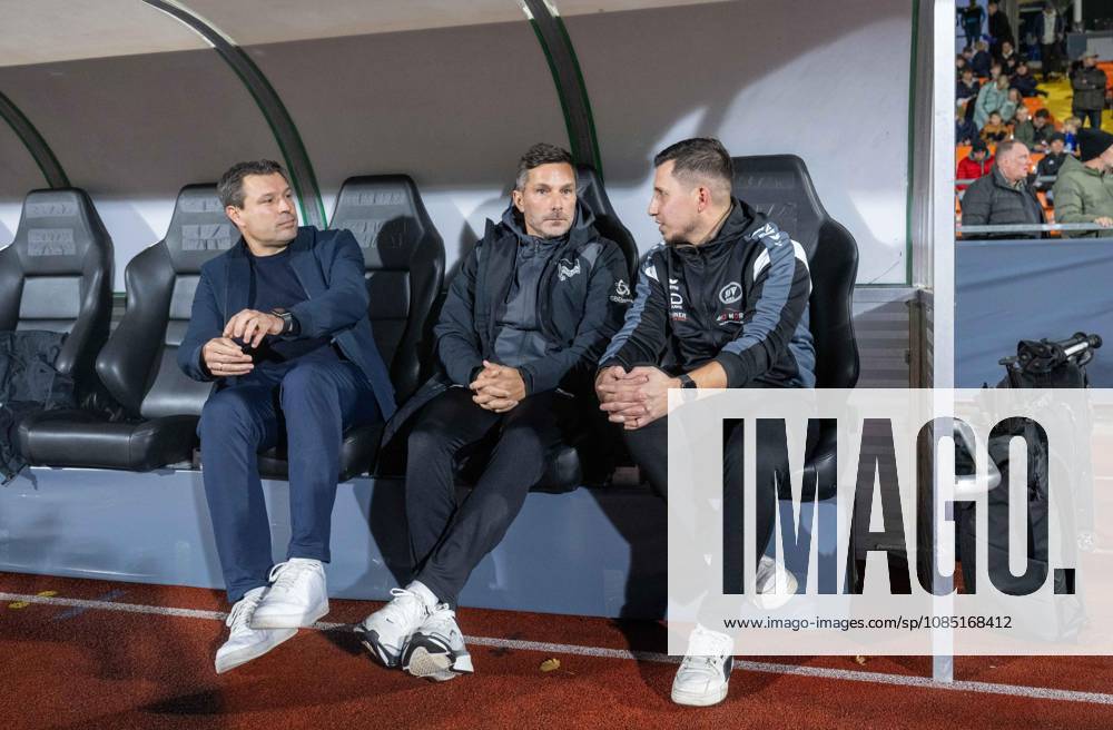 Soccer, Men s, 2026–2027 Season, DFB Cup, Second Round: SSV Jeddeloh II vs. Hertha BSC; from left: Sports Director Benjamin Weber (Hertha BSC), Coach Stefan Leitl (Hertha BSC), and Coach Burak Bahar (SSV Jeddeloh II) before the game, October 28, 2026,