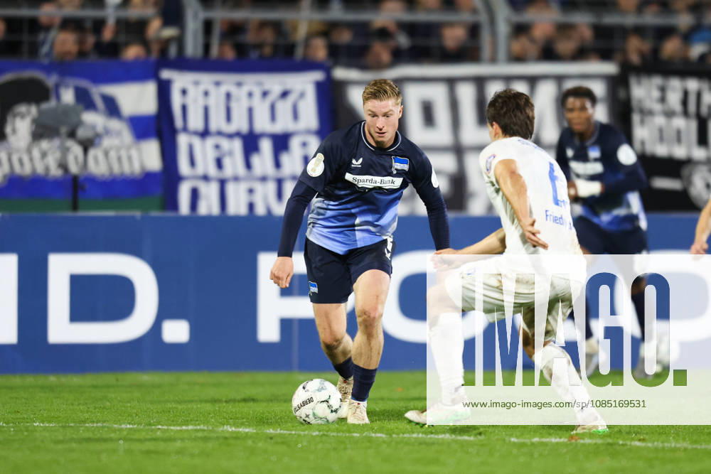 Soccer, Men s, DFB Cup, 2nd Round, SSV Jeddeloh II vs. Hertha BSC Berlin: Julian Eitschberger 2, Hertha BSC Berlin: Fynn Friedrichs 6, SSV Jeddeloh II