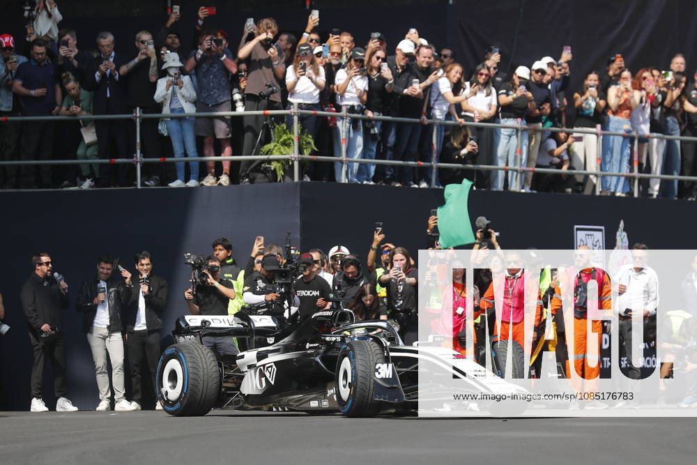 Formula One Show Run in Mexico City Cadillac driver Sergio Perez of Mexico shows his skills during a Formula One Show Run in Mexico City, Mexico, 28 October 2026. The Formula One Grand Prix of Mexico City race takes place on 01 November. MEXICO CITY Mexico