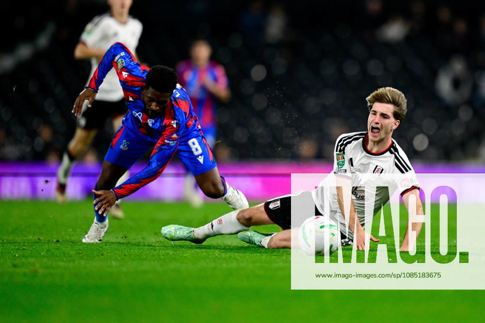 Fulham v Crystal Palace, EFL Cup Crystal Palace midfielder Jefferson Lerma (8) fouls Fulham forward Cesar Palacios (8) during the EFL Cup match between Fulham and Crystal Palace at Craven Cottage, London, UK on 28 October 2026. London Craven Cottage Greater London UK Editorial use only DataCo restrictions apply See www.football-dataco.com ,