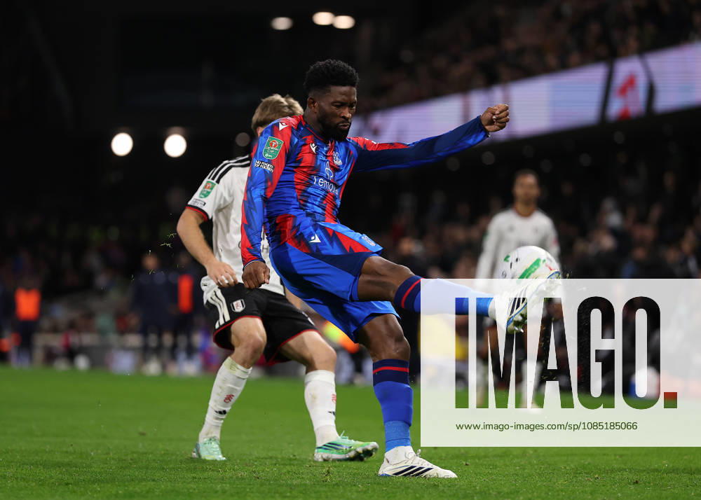 28th October 2026; Craven Cottage, London, England; Carabao Cup Football, Fulham versus Crystal Palace; Jefferson Lerma of Crystal Palace under pressure from Cesar Palacios of Fulham JohnxPatrickxFletcher