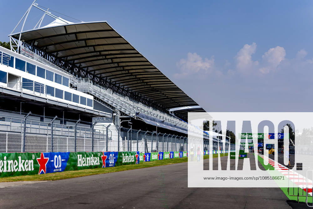 MEXICO CITY The main grandstand at the start finish line during the Formula 1 Mexican Grand Prix at the Autódromo Hermanos Rodríguez on October 28, 2026, in Mexico City, Mexico. Photo by DeFodi Images