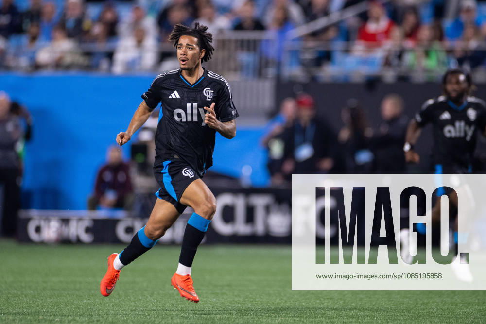 Charlotte FC forward Idan Toklomati (9) reacts during the first half against the CF Montreal in the MLS, Fussball Herren, USA match up at Bank of America Stadium in Charlotte, NC. Mandatory Credit: -Cal Media Charlotte United States - ZUMAc04_ 20261028_zma_c04_008