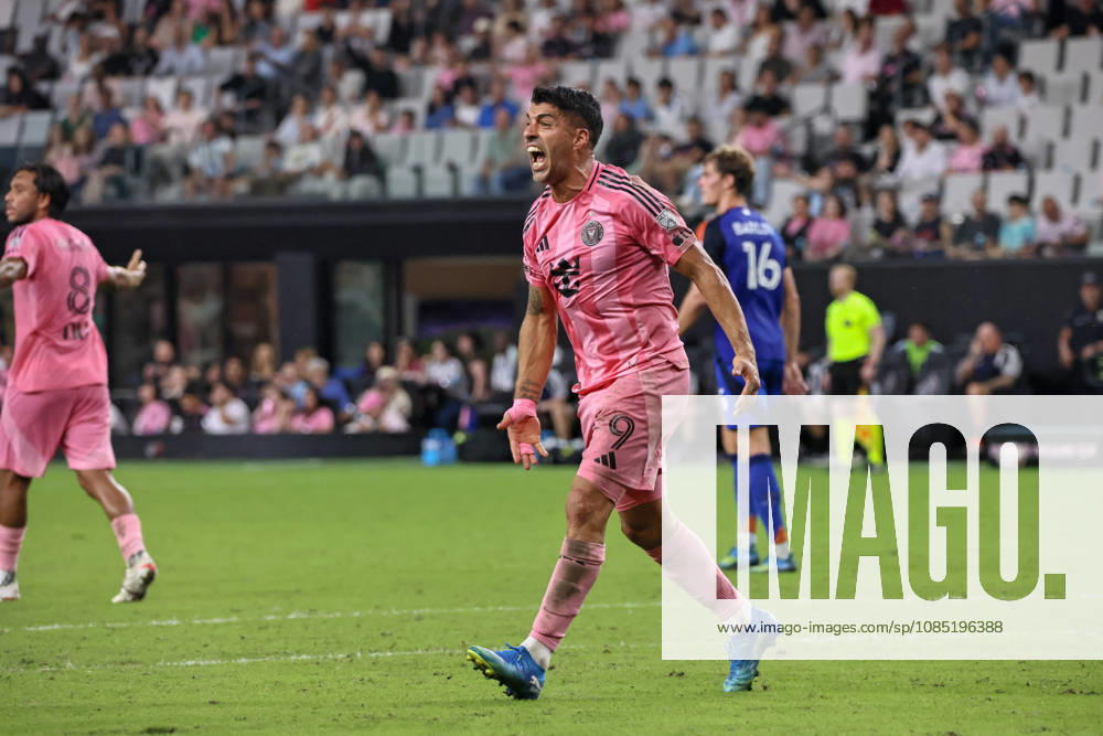 Inter Miami CF forward Luis Suo¡rez (9) reacts to a close miss during a 2026 MLS, Fussball Herren, USA soccer match between Inter Miami CF and FC Cincinnati. Miami USA - ZUMAa257 20261028_zsp_a257_009
