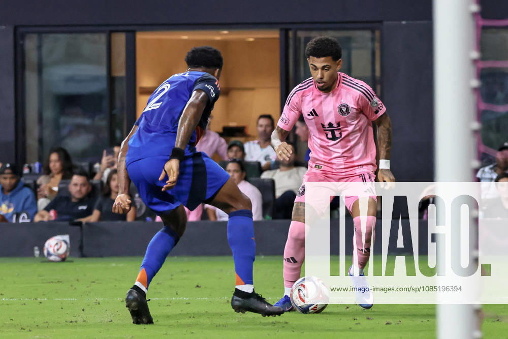 Inter Miami CF forward Riquelme Fillipi (11) controls a ball during a 2026 MLS, Fussball Herren, USA soccer match between Inter Miami CF and FC Cincinnati. Miami USA - ZUMAa257 20261028_zsp_a257_012