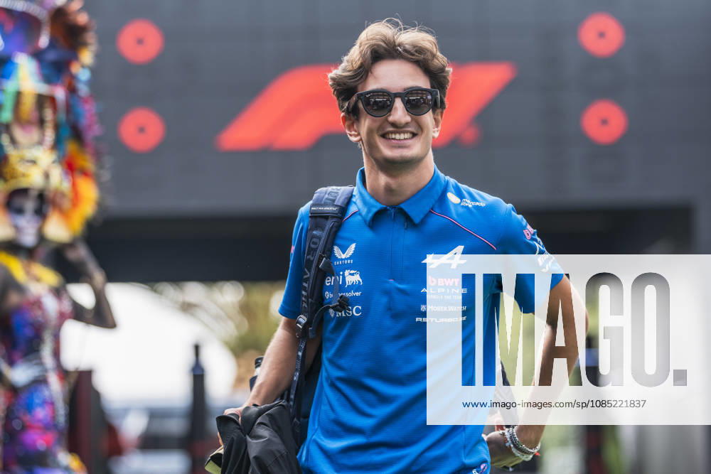 Formula 1 Gran Premio de la Ciudad de México 2026 Remy Midez OVERTAKE MAXPPP - Mexico City 29 10 2026 MINI Gabriele (ita), BWT Alpine Formula One Team, portrait, paddock, paddock arrival at the Formula 1 Gran Premio de la Ciudad de México 2026, the 19th round of the 2026 FIA Formula 1 World Championship, WM, Weltmeisterschaft at the Autódromo Hermanos Rodríguez in Mexico City, Mexico, from 29 October to 01 November 2026 Mexico City Mexico