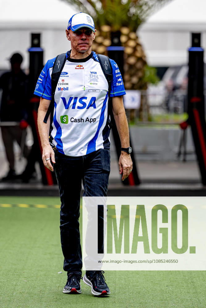 MEXICO CITY: Team principal Allan Permane of the Visa Cash App Racing Bulls F1 Team during the Formula 1 race in Mexico at the Autódromo Hermanos Rodríguez on October 30, 2026, in Mexico City, Mexico. Photo by DeFodi Images