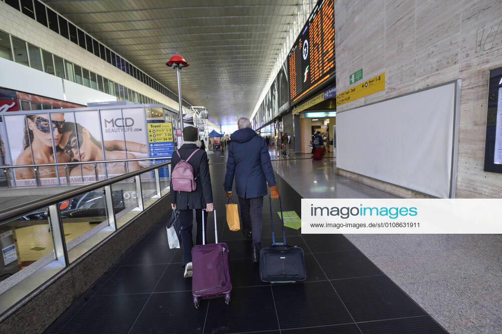Rome Termini station departures and arrivals before the blockade ordered by the new government measures on the occasion of Christmas to counter the spread of the covid epidemic - 19 Editorial Usage Only