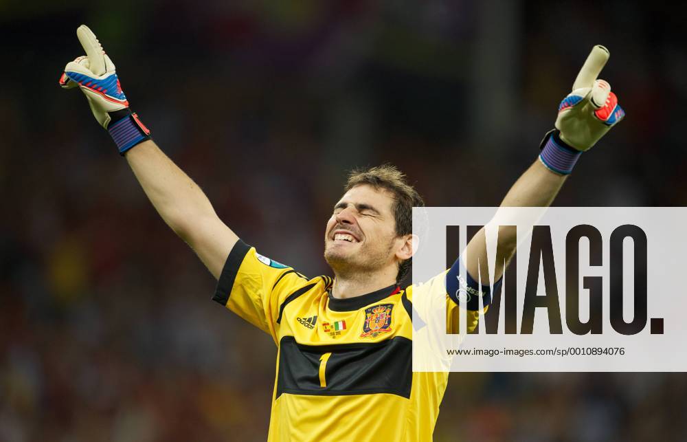 Fussball Kiew 01.07.2012 Europameisterschaften Finale Spanien (ESP) - Italien (ITA) 4:0 Spanien ist Europameister Jubel nach dem 3:0 Iker Casillas (Spanien, TW, No.01)
