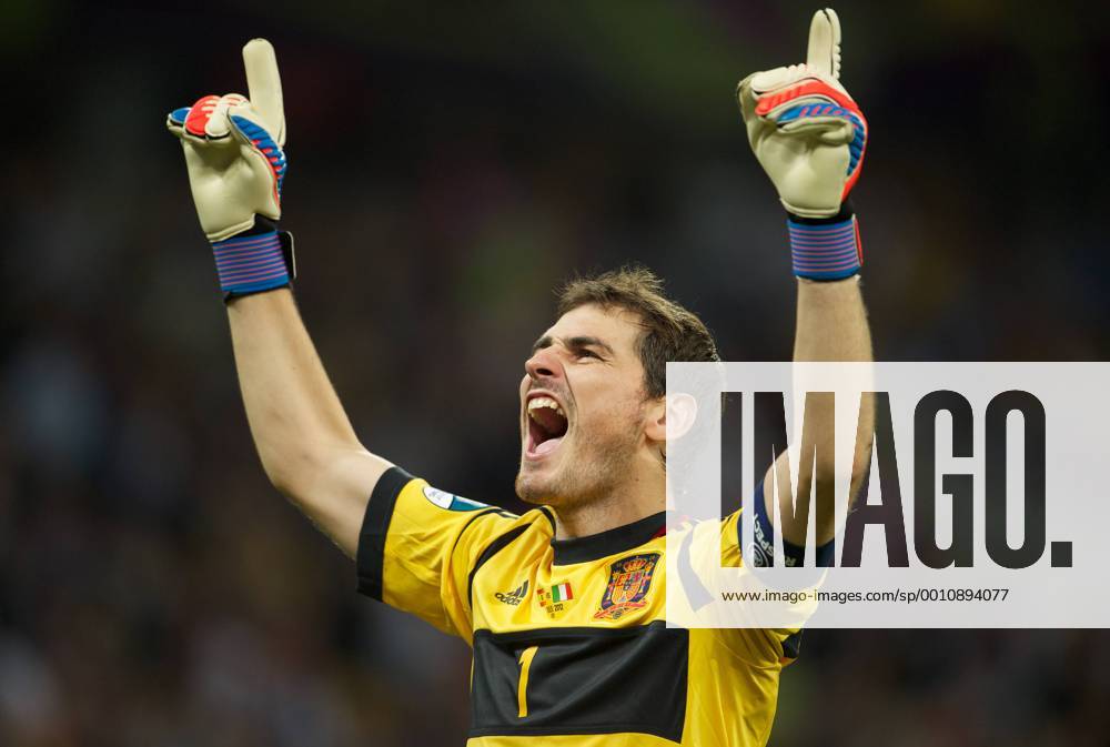Fussball Kiew 01.07.2012 Europameisterschaften Finale Spanien (ESP) - Italien (ITA) 4:0 Spanien ist Europameister Jubel nach dem 3:0 Iker Casillas (Spanien, TW, No.01)