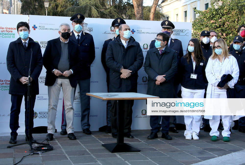 Rome, Preparation of the vials for the first anti Covid 19 vaccine on the occasion of the Vaccine Day Pictured: Roberto Speranza, Domenico Arcuri, Nicola Zingaretti, Alessio D Amato, Claudia Alivernini