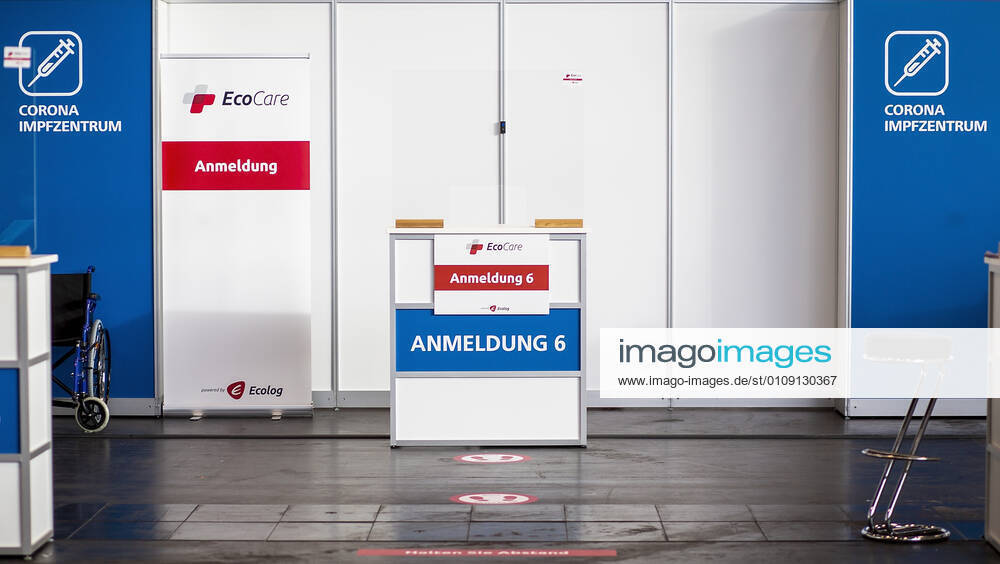 Nuremberg, NuernbergMesse, 27 12 2020, The first Corona vaccinations picture A closed registration box