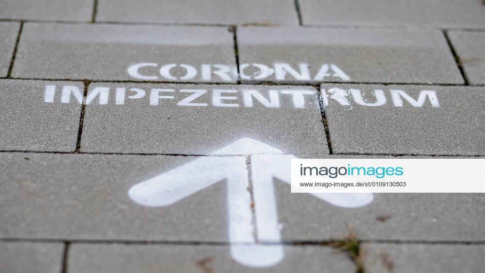Nuremberg, NuernbergMesse, 27 12 2020, The First Corona Vaccinations Image An arrow on the floor navigating the way to the Corona Vaccination Center.