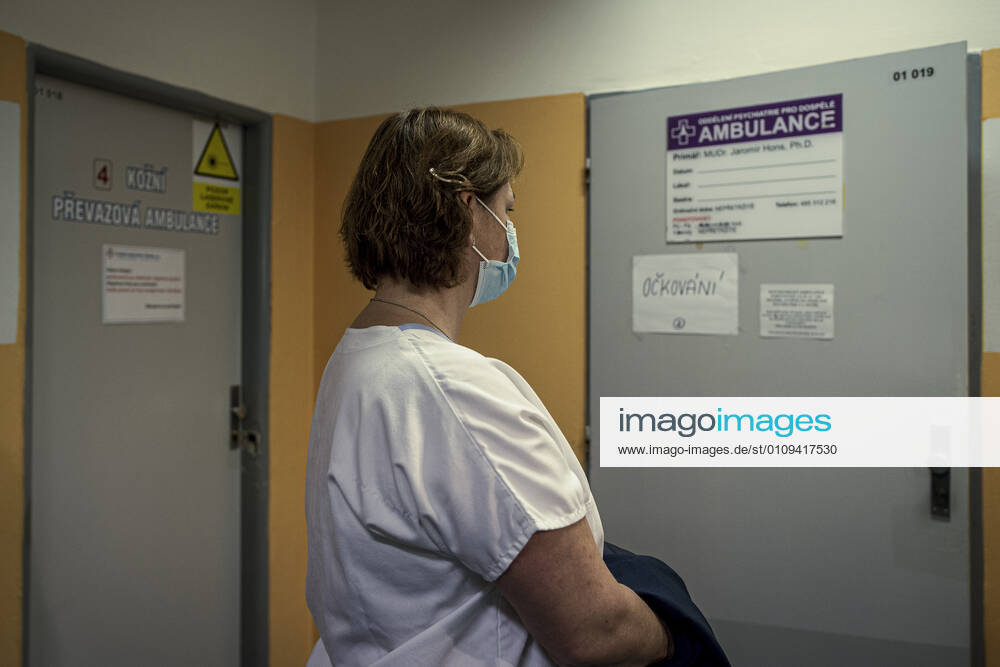 Vaccination against coronavirus continues in the country. It started in Prague and Brno on Sunday, and continues in regions today, January 4, 2021. Photo from the Regional Hospital Liberec. (CTKxPhoto RadekxPetrasek) CTKPhotoP202101040262601 PER 3