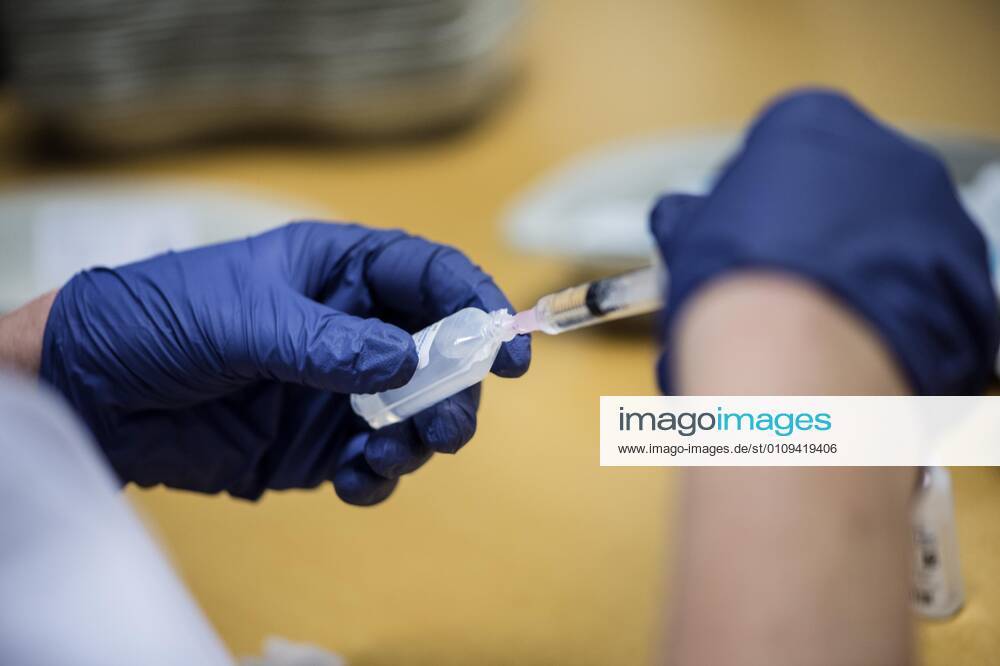 The vaccination center at Athenevaenget in Odense opens Here, all citizens can come and be vaccinated during 2021 In the first instance, it is people aged 65 and up who receive both personal care and practical help. The vaccination center opens on Monday 4 January 2021, Odense Denmark