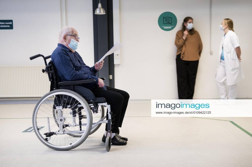 The vaccination center at Athenevaenget in Odense opens Here, all citizens can come and be vaccinated during 2021 In the first instance, it is people aged 65 and up who receive both personal care and practical help. The vaccination center opens on Monday 4 January 2021, Odense Denmark